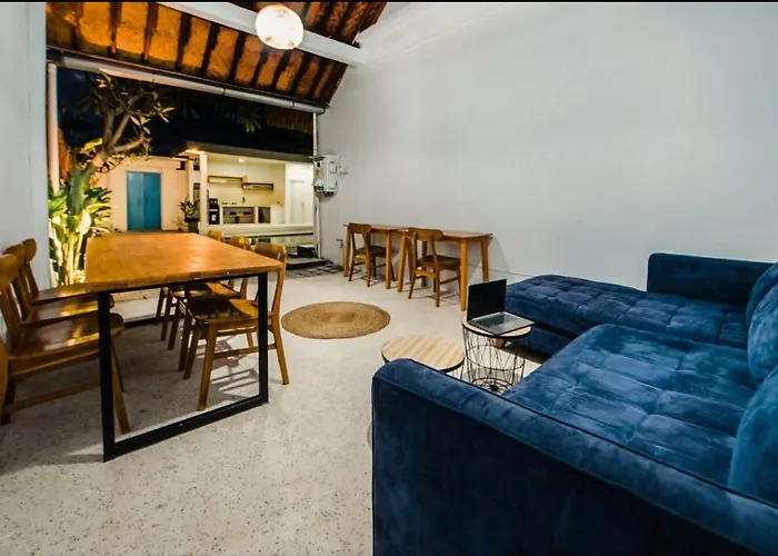 Greek House: W/desk And Shared Pool&kitchen/6 3*