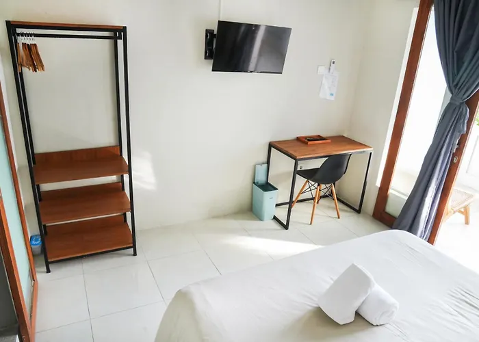 Greek House: W/desk And Shared Pool&kitchen/6 Casa de hóspedes 3*